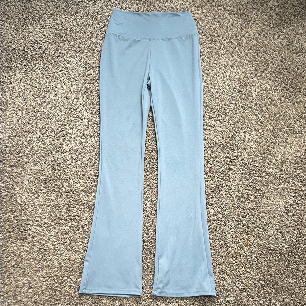 Chic Sky Blue Flared Leggings